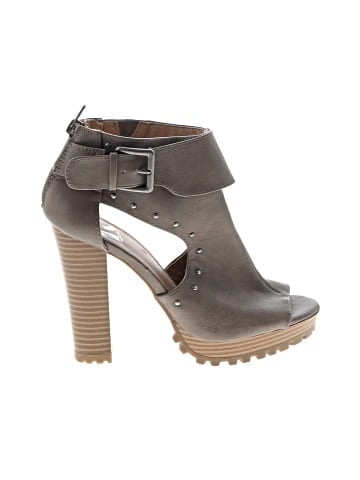 REPORT Heels (view 1)