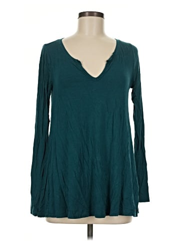 Hollister Long Sleeve T-Shirt (view 1)