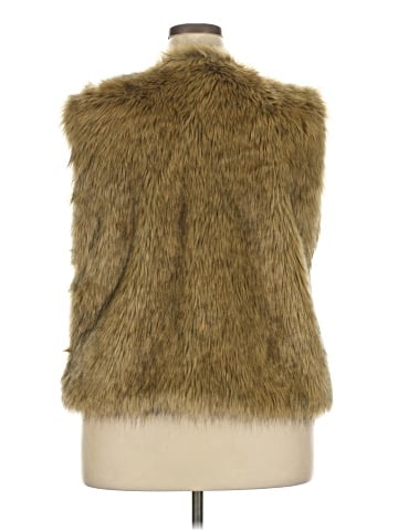 Tanming Faux Fur Vest (view 2)