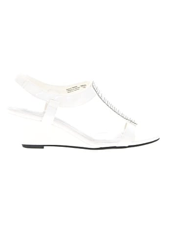 Comfort Plus by Predictions Wedges (view 1)