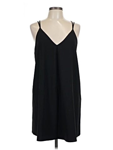 Alice + Olivia Casual Dress (view 1)