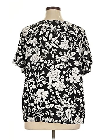 Croft & Barrow Short Sleeve Blouse (view 2)