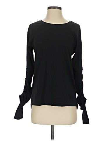 Fabletics Long Sleeve T-Shirt (view 1)