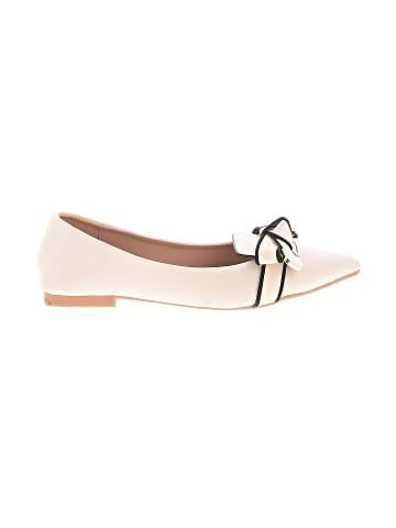 Unbranded Flats (view 1)