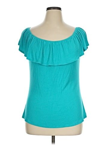 FASHION TO FIGURE Short Sleeve Top (view 1)