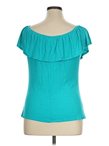 FASHION TO FIGURE Short Sleeve Top (view 2)
