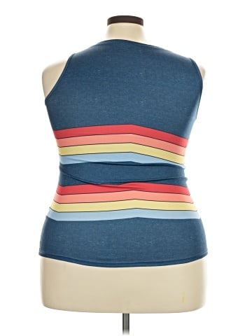 Unbranded Sleeveless T-Shirt (view 2)