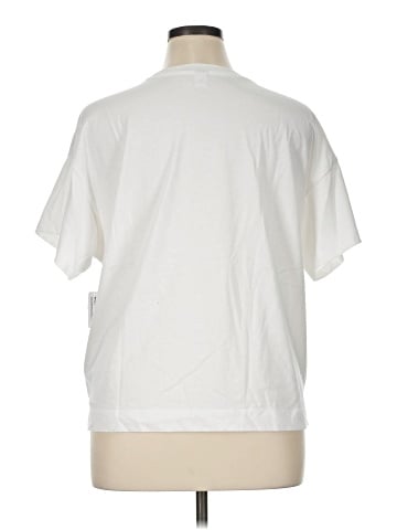 Old Navy Short Sleeve T-Shirt (view 2)