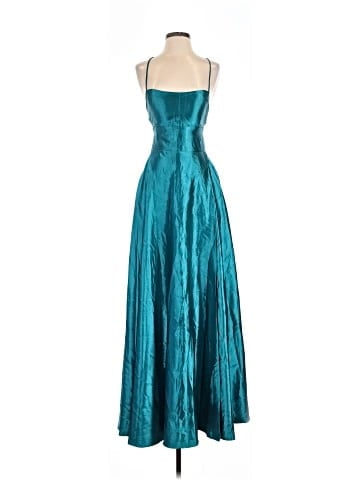 Windsor Cocktail Dress (view 1)