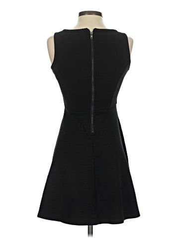 Olive and Oak Casual Dress (view 2)