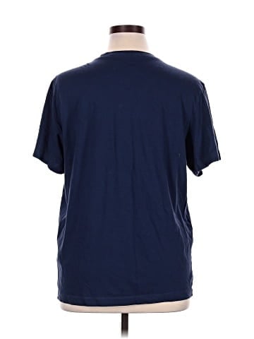 Nike Short Sleeve T-Shirt (view 2)