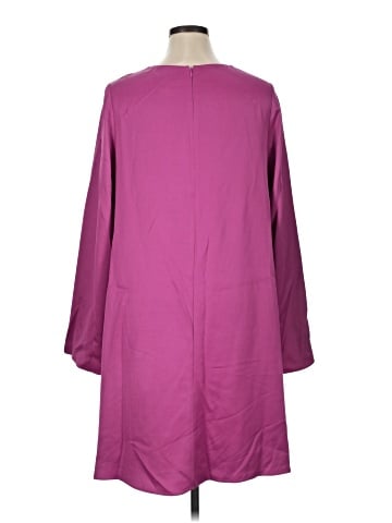 Banana Republic Casual Dress (view 2)