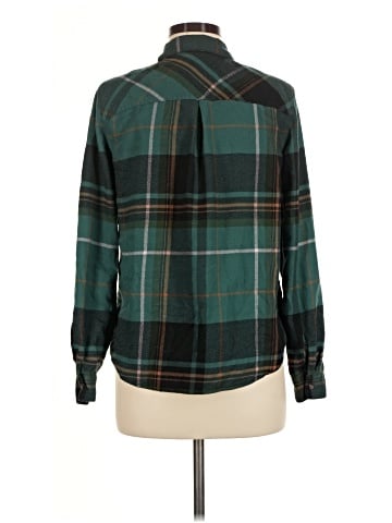 Maurices Long Sleeve Button-Down Shirt (view 2)