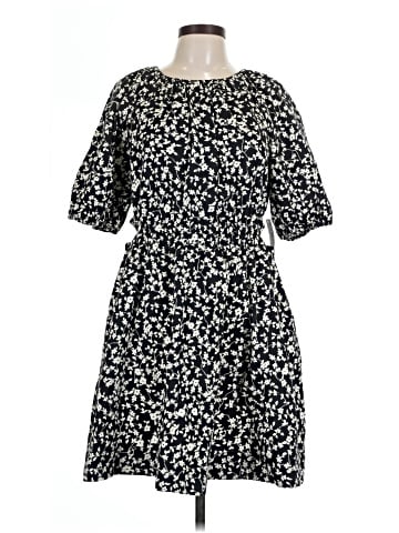 Old Navy Casual Dress (view 1)