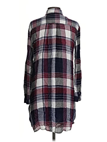 Max Studio Long Sleeve Button-Down Shirt (view 2)