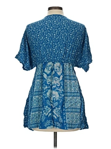 Nostalgia Kimono (view 2)