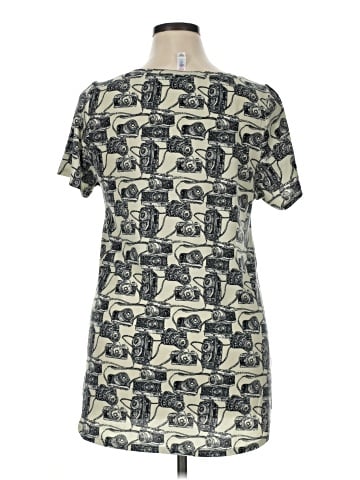 Lularoe Short Sleeve T-Shirt (view 2)