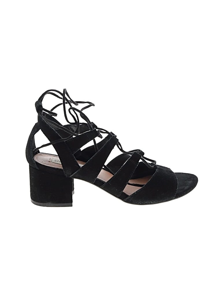 Pre-owned Steve Madden Sandals In Black
