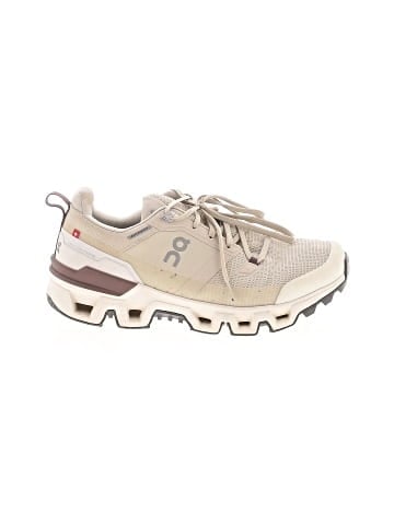 On Cloud Sneakers (view 1)