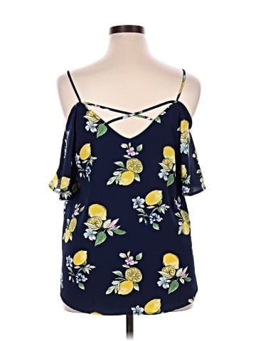Kaileigh Sleeveless Top (view 2)