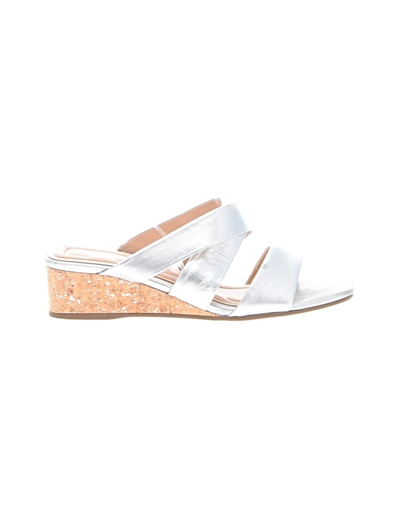 Pre-owned Easy Spirit Wedges In White