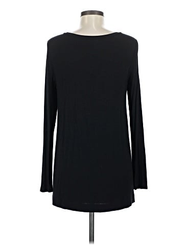 Old Navy Long Sleeve T-Shirt (view 2)