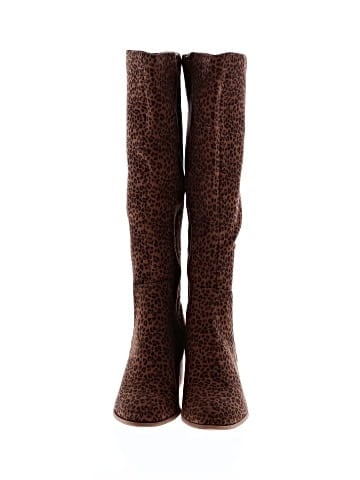 Universal Thread Boots (view 2)