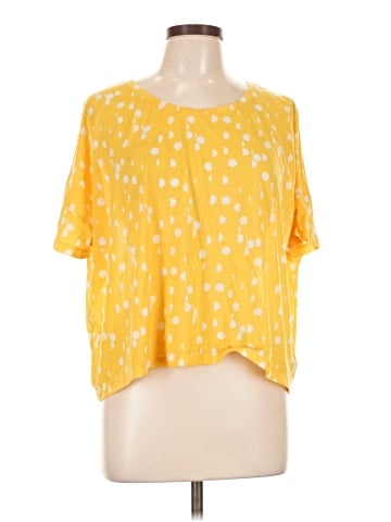 H&M Short Sleeve T-Shirt (view 1)