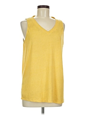Croft & Barrow Sleeveless Top (view 1)