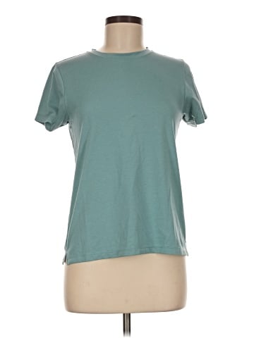 Uniqlo Short Sleeve T-Shirt (view 1)