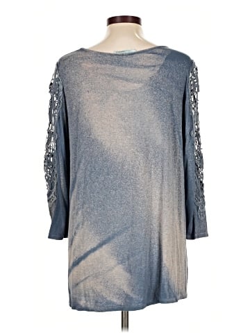 Chatoyant 3/4 Sleeve Top (view 2)