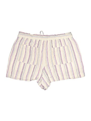 Gap Shorts (view 2)