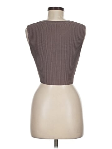 Babaton Sleeveless T-Shirt (view 2)