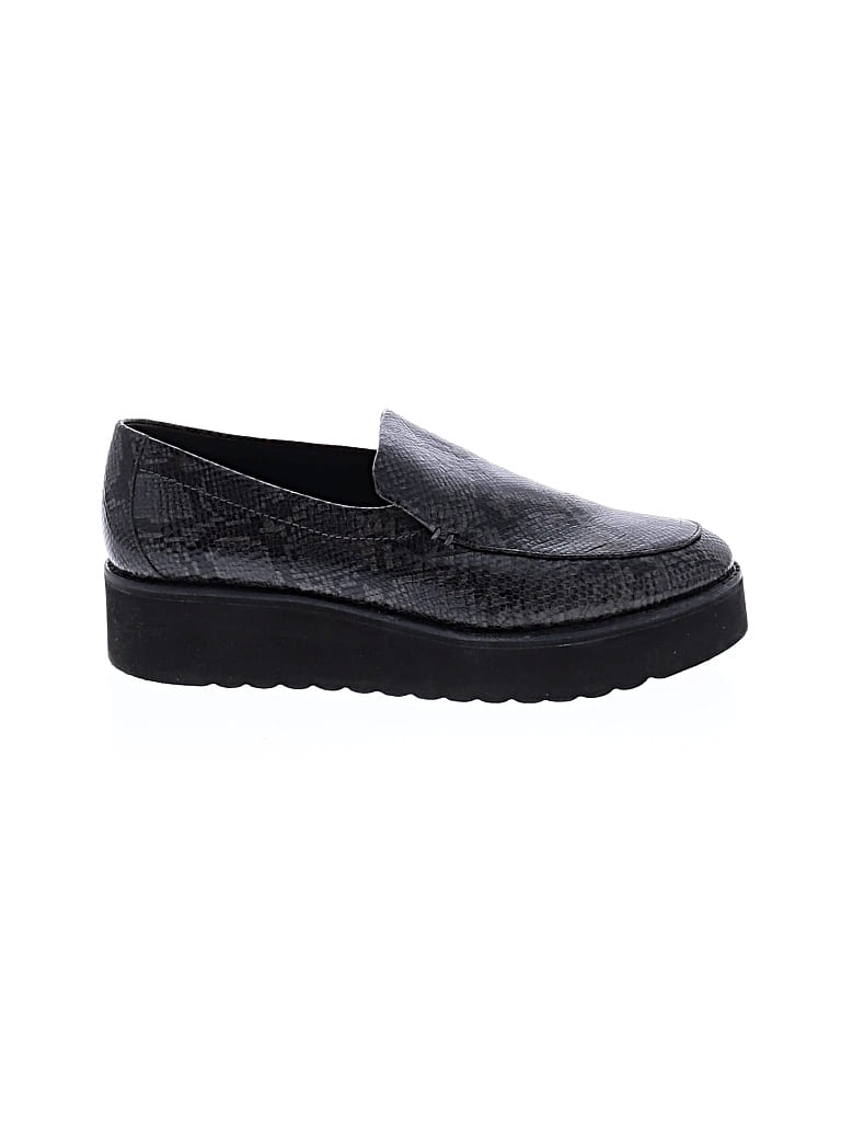 Pre-owned Vince Flats In Black