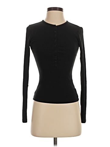 Gap Long Sleeve T-Shirt (view 1)