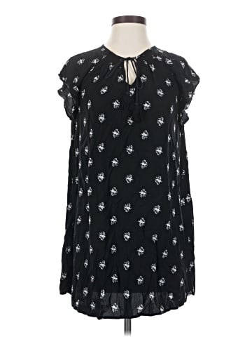 Old Navy Casual Dress (view 1)