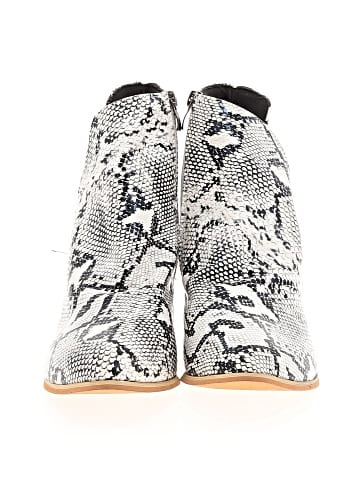 Unbranded Ankle Boots (view 2)