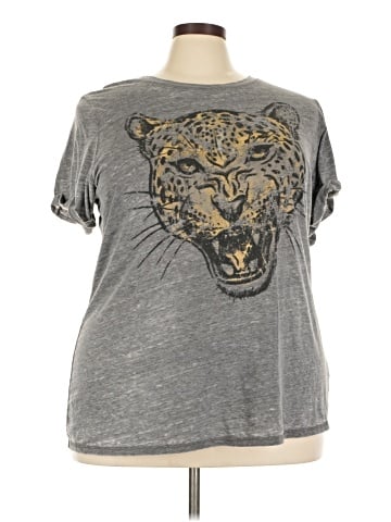 Torrid Short Sleeve T-Shirt (view 1)