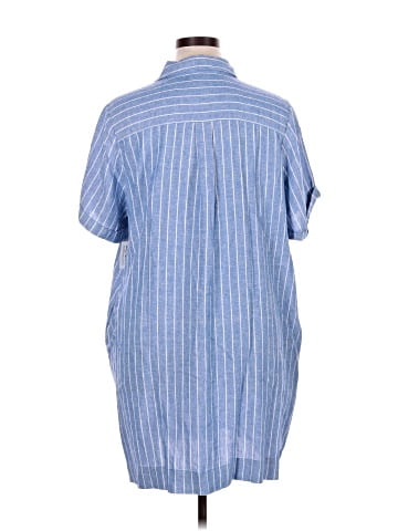 Old Navy Casual Dress (view 2)
