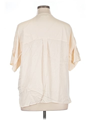 Vince. Short Sleeve Silk Top (view 2)