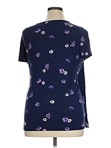 Old Navy - Maternity 3/4 Sleeve Blouse (view 2)