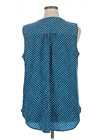 Croft & Barrow Sleeveless Blouse (view 2)