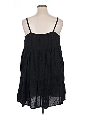 Old Navy Sleeveless Blouse (view 2)