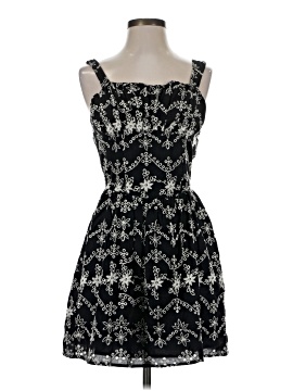 Francesca's Sleeveless Top