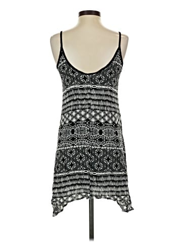 B. Darlin Sleeveless Top (view 2)