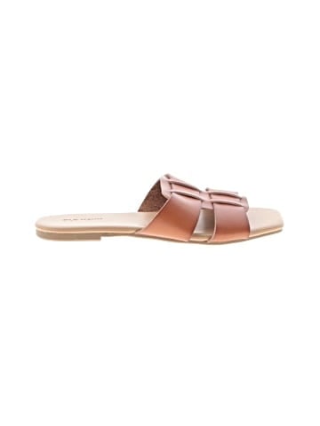 Old Navy Sandals (view 1)
