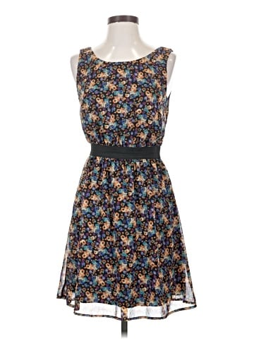 Xhilaration Casual Dress (view 1)