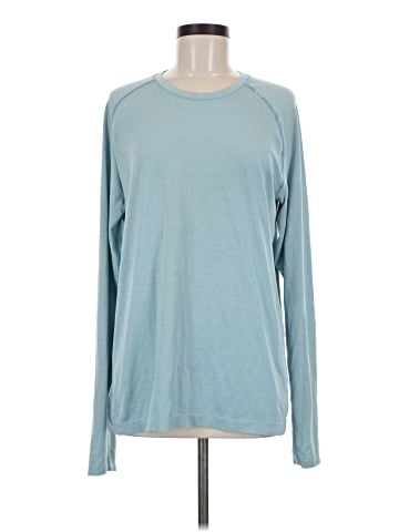 Lululemon Athletica Long Sleeve T-Shirt (view 1)