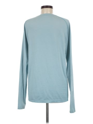 Lululemon Athletica Long Sleeve T-Shirt (view 2)
