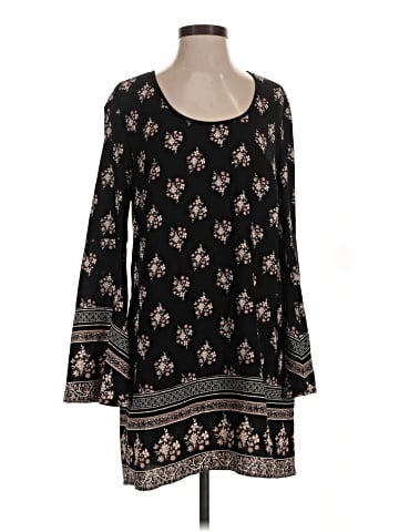 Xhilaration Casual Dress (view 1)